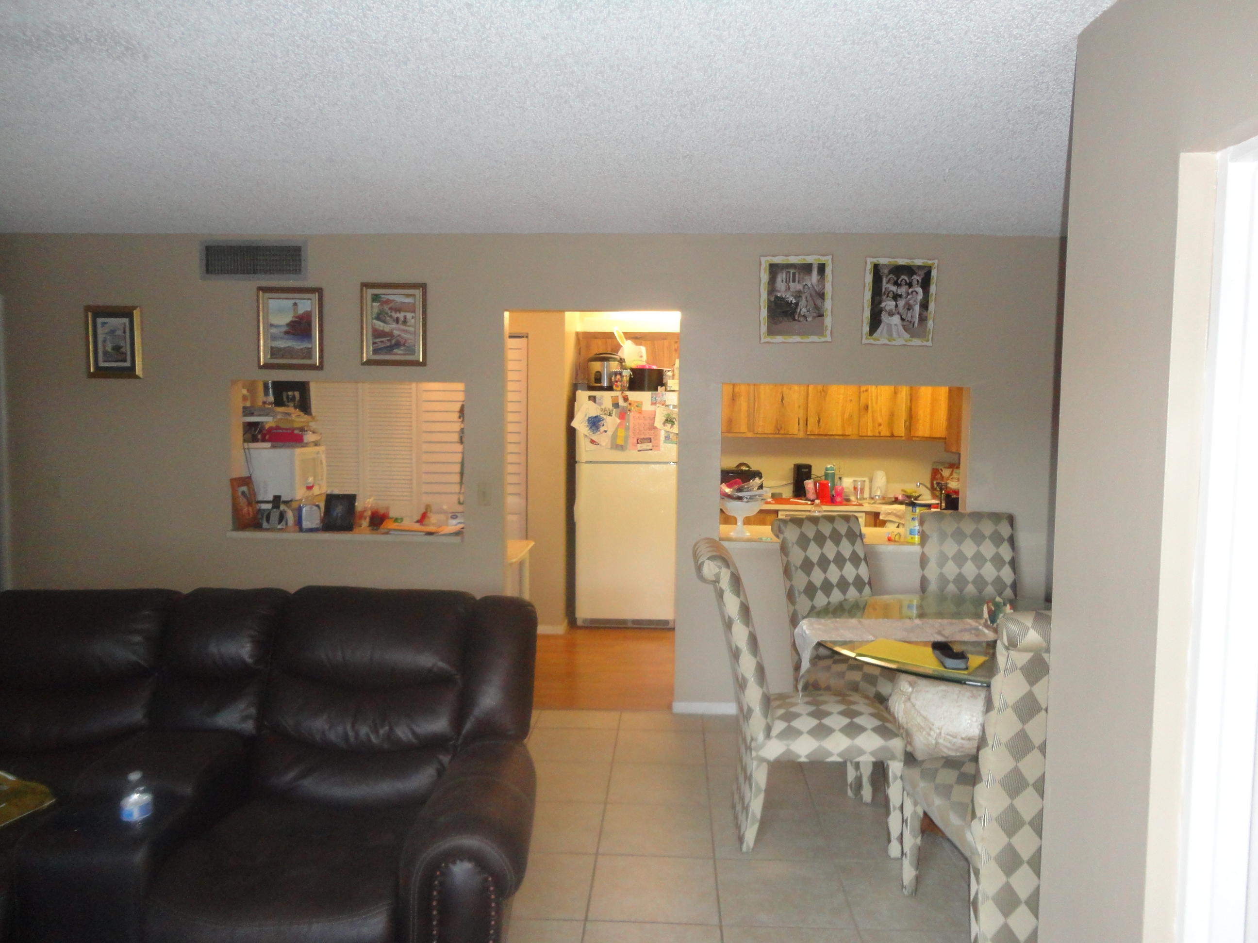 PINE RIDGE NORTH VILLAGE III  CONDO - Residential