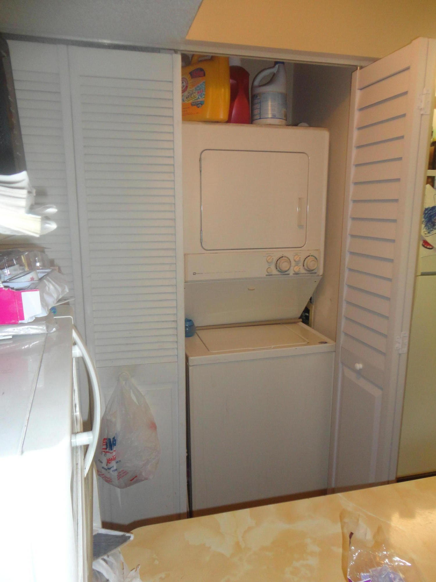 PINE RIDGE NORTH VILLAGE III  CONDO - Residential