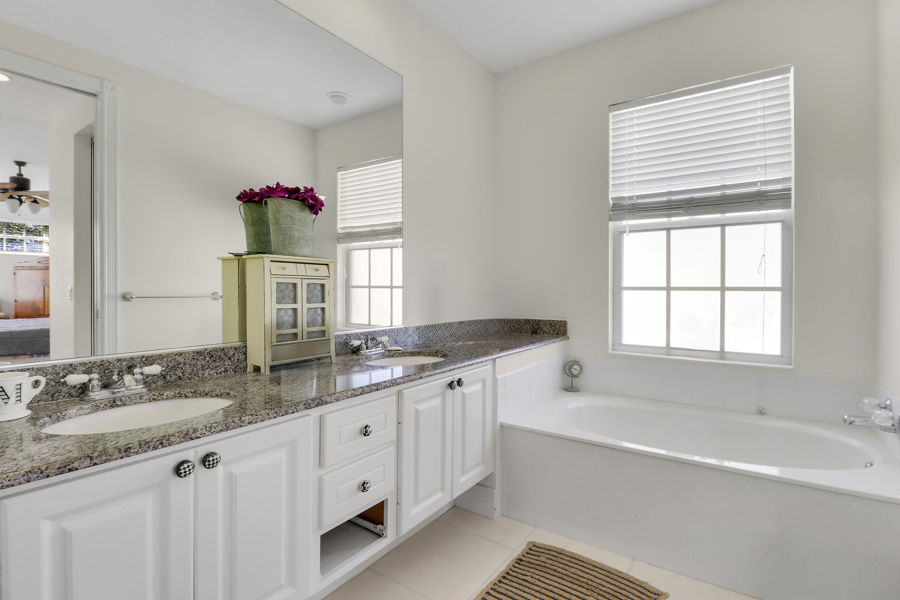 CAMBRIDGE AT ABACOA - Residential