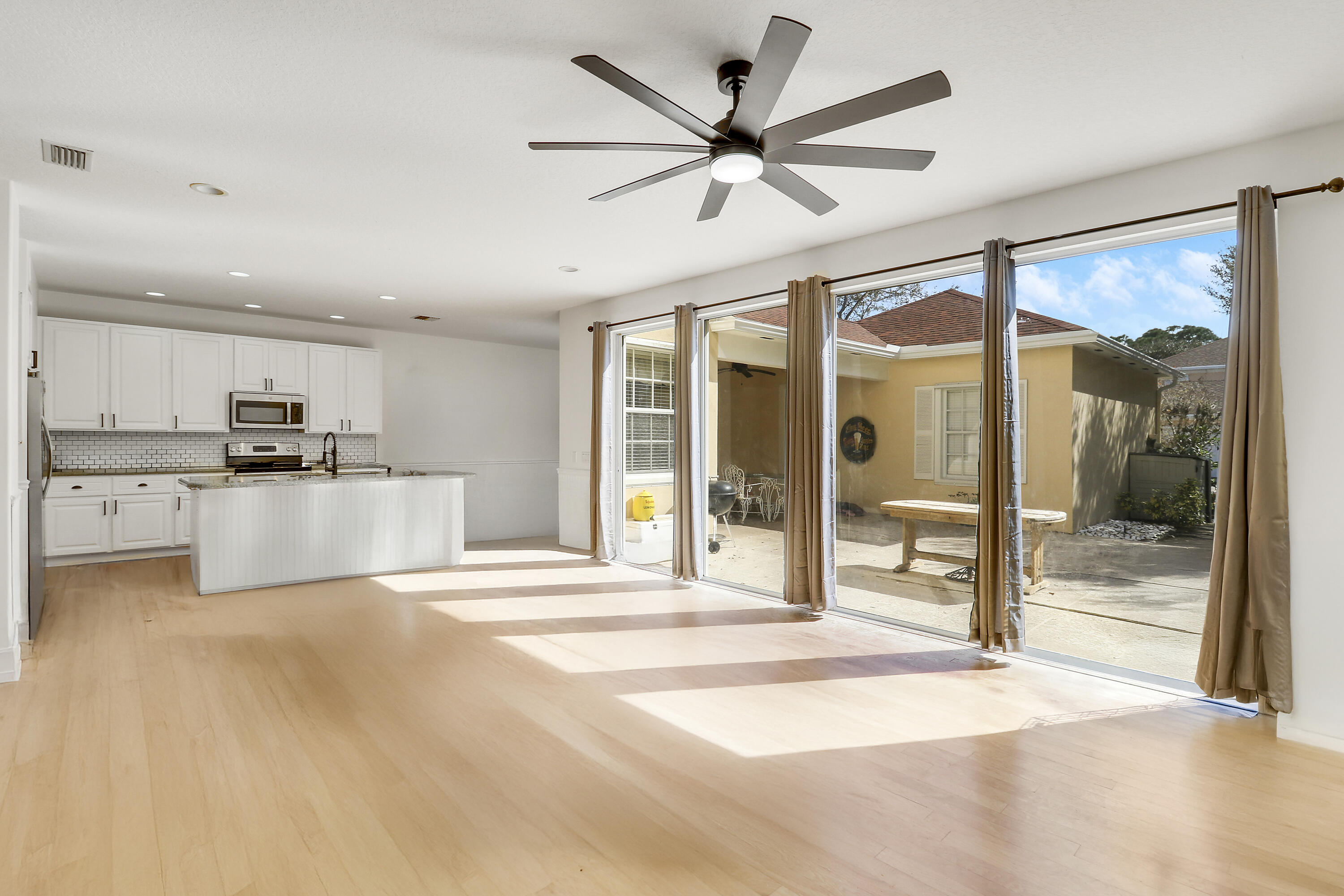 CAMBRIDGE AT ABACOA - Residential