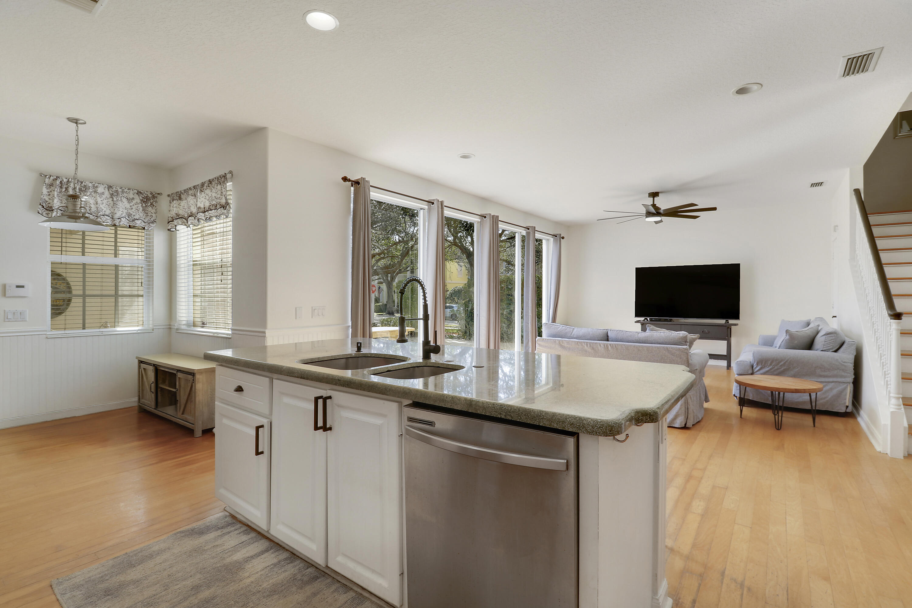 CAMBRIDGE AT ABACOA - Residential