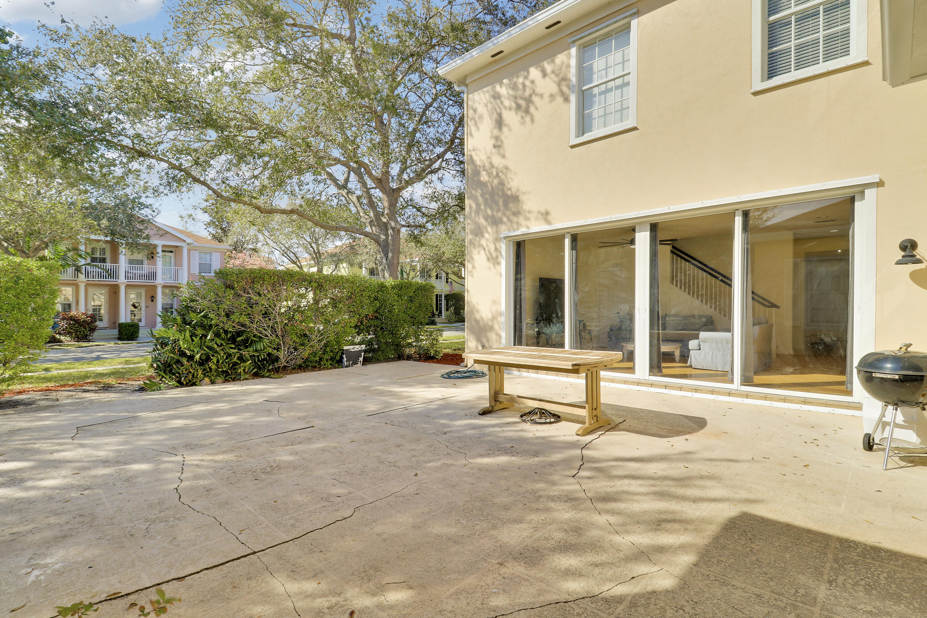 CAMBRIDGE AT ABACOA - Residential