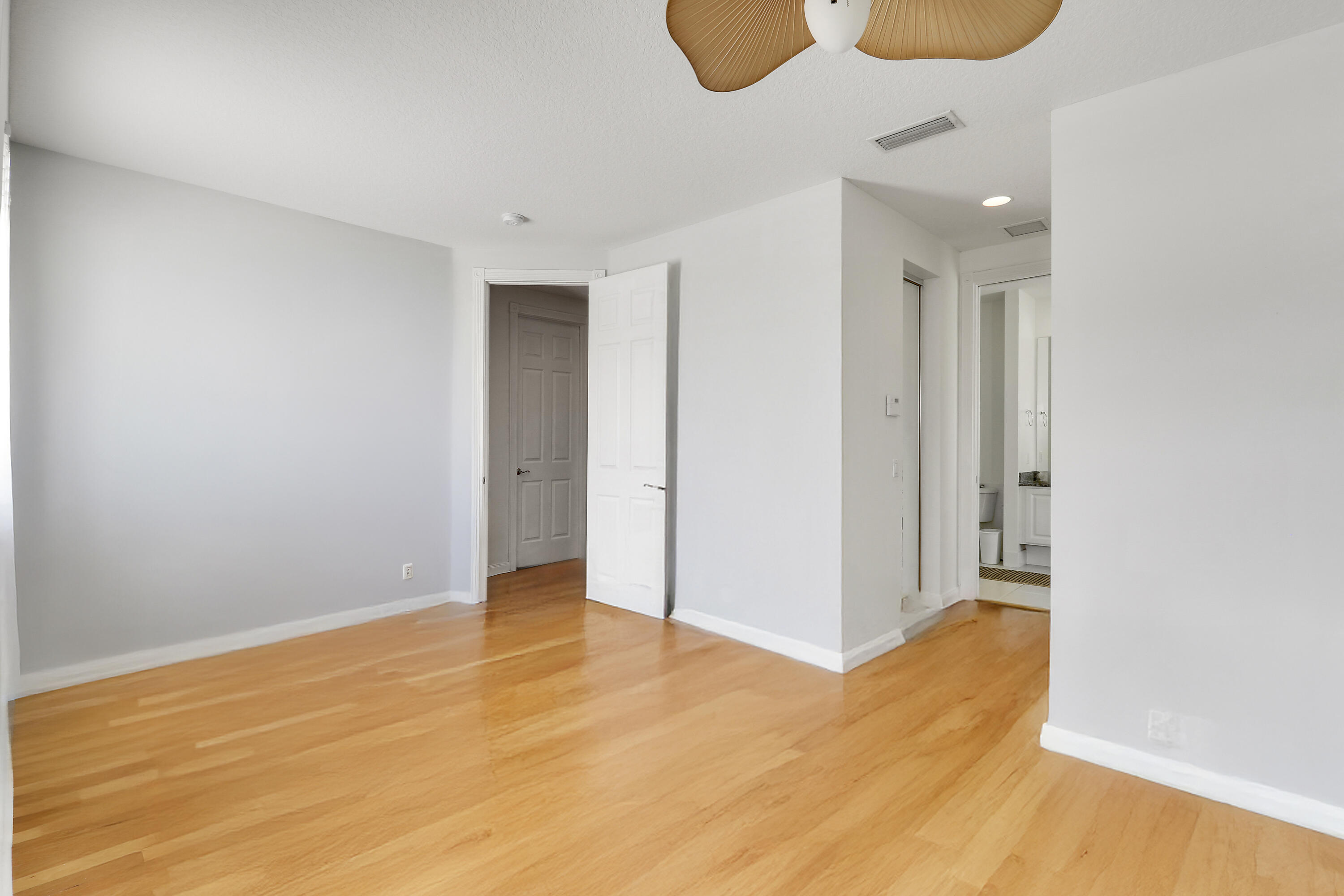 CAMBRIDGE AT ABACOA - Residential