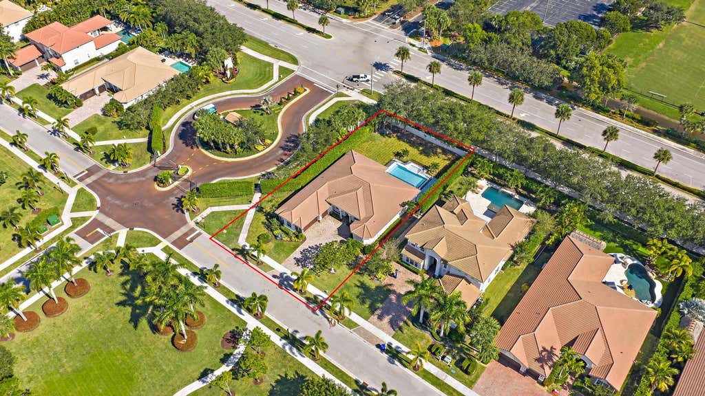 Photo of 301 Rudder Cay Way, Jupiter, FL 33458 (MLS # R11121282)