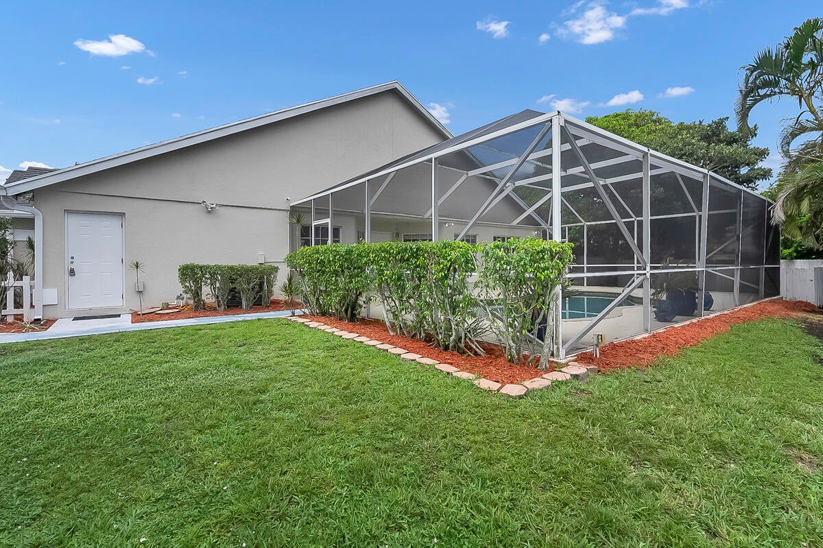 3814 Circle Lake Drive