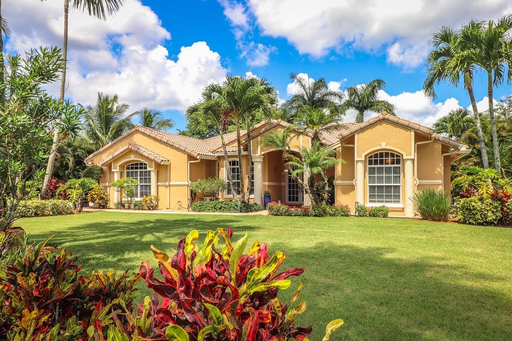 Photo of 15687 83rd Way N, Palm Beach Gardens, FL 33418 (MLS # R11100064)