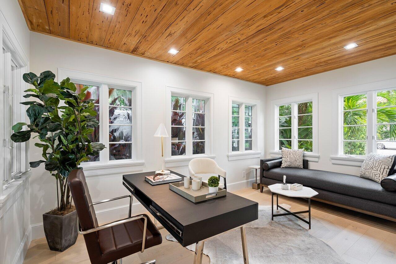 POINCIANA PARK 2ND ADD - Residential