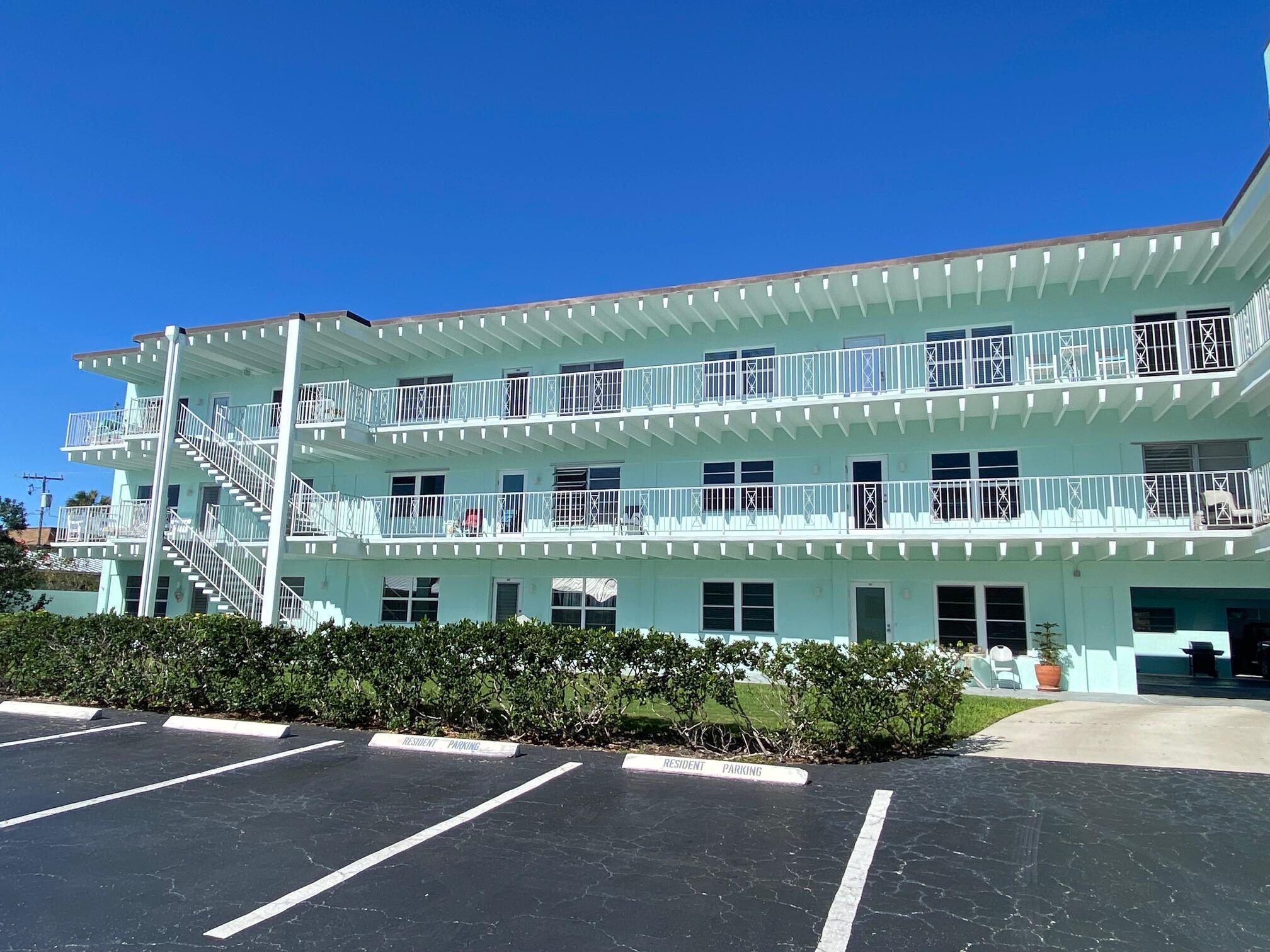 Boutique, mid-century modern building located directly on the Intracoastal! Exterior painting just completed! Catwalks/sidewalk resurfaced in 2022. Large 1 bedroom - 1 bathroom offers impact resistant windows, walk in shower and diagonally installed fieldstone tile thru out. Shower has dual faucet/heads. Modern kitchen appliances, lighting and countertops complement the cabinetry. Contemporary, interior doors and crown in bedroom. One assigned carport parking space with storage. Upgraded electrical panel. Co-op has laundry facilities and potential slips/docking for personal watercraft. ***Please note that this is a co-op ie not a condo and normally requires a cash purchase, but financing may be available. This unit is available for new owner under 55 years old in the EH Co-op***