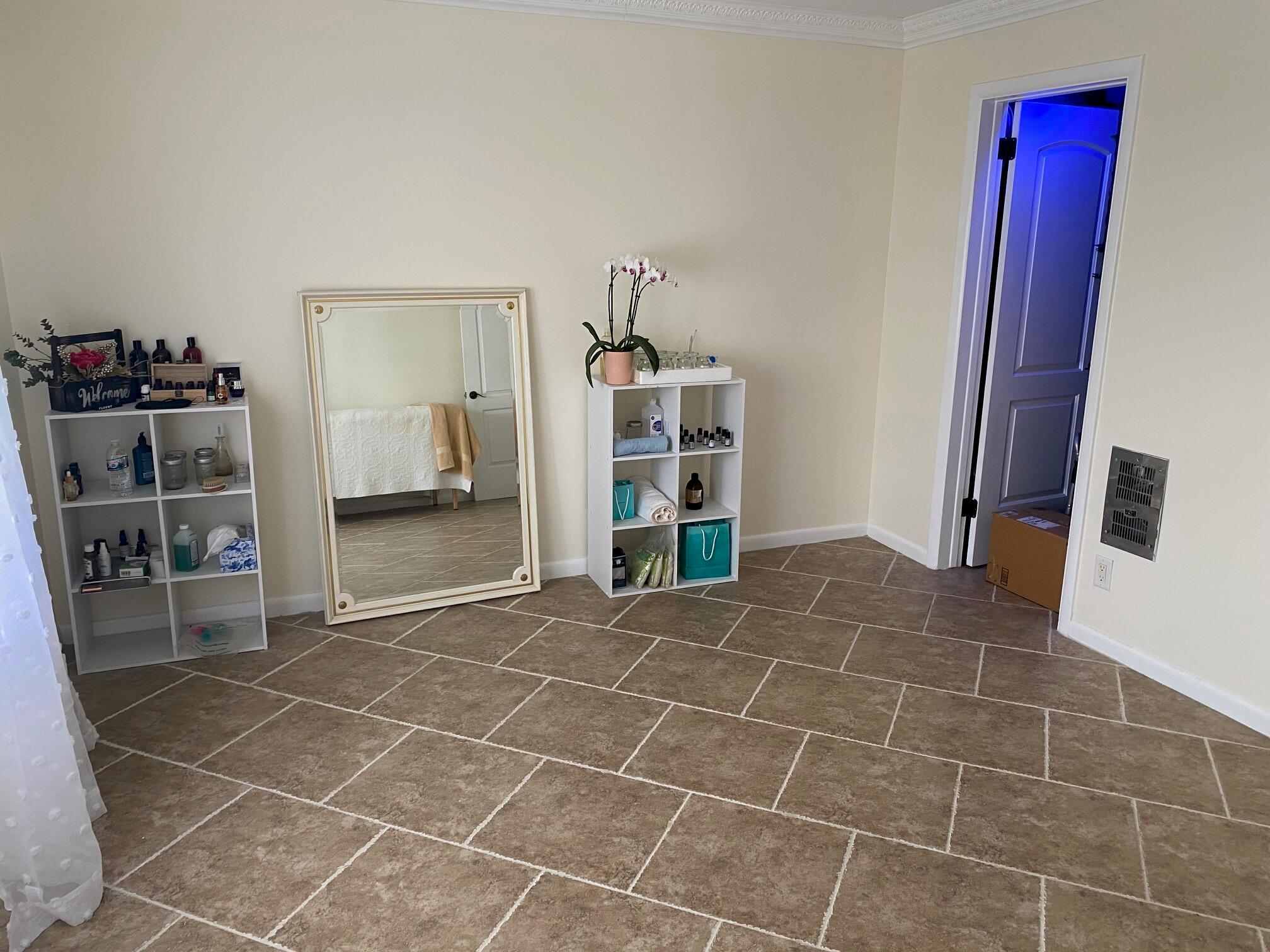 EMERALD HOUSE INC 219 LAK - Residential