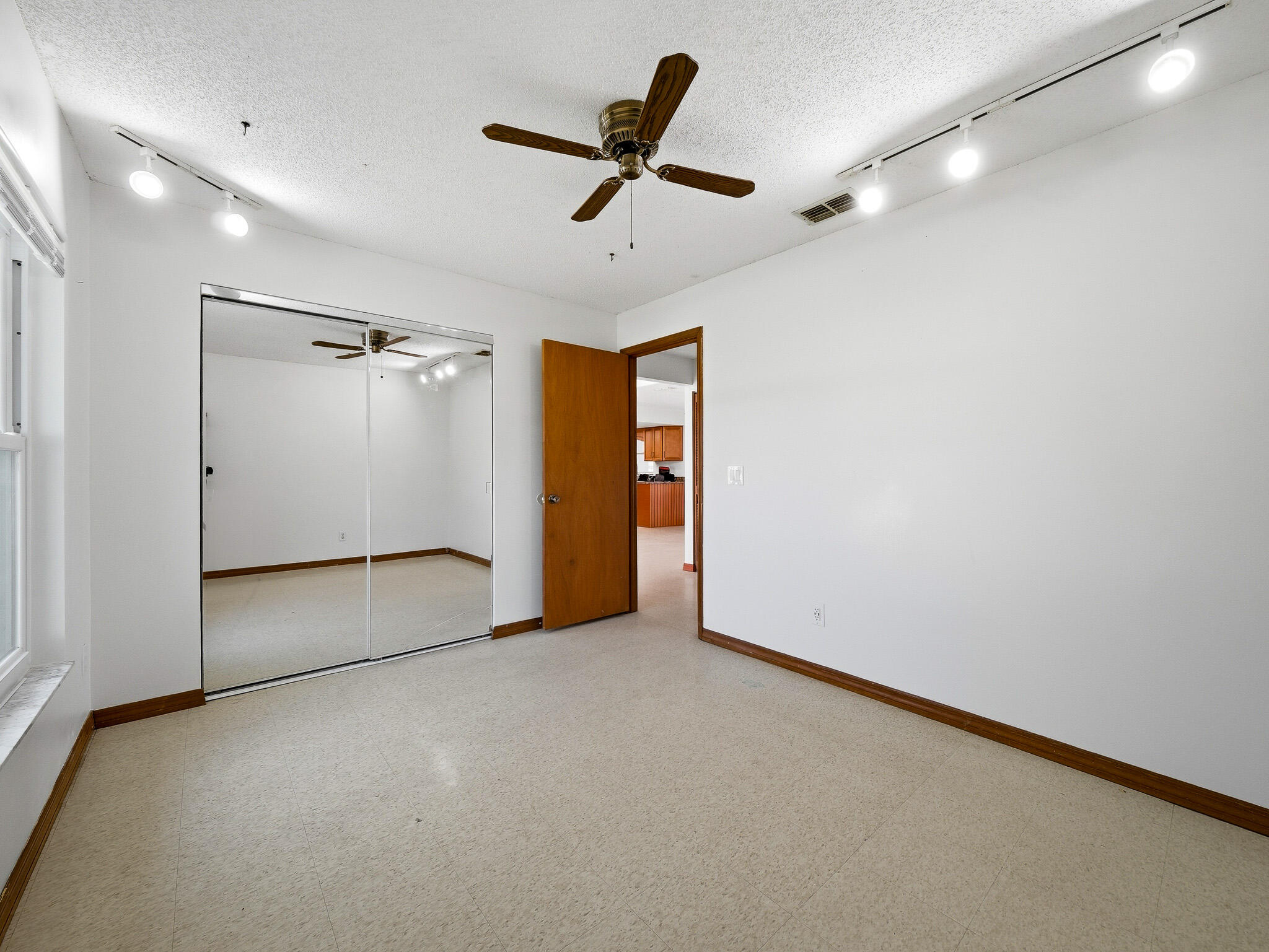 FLORIDA SHORES UNIT 5 - Residential