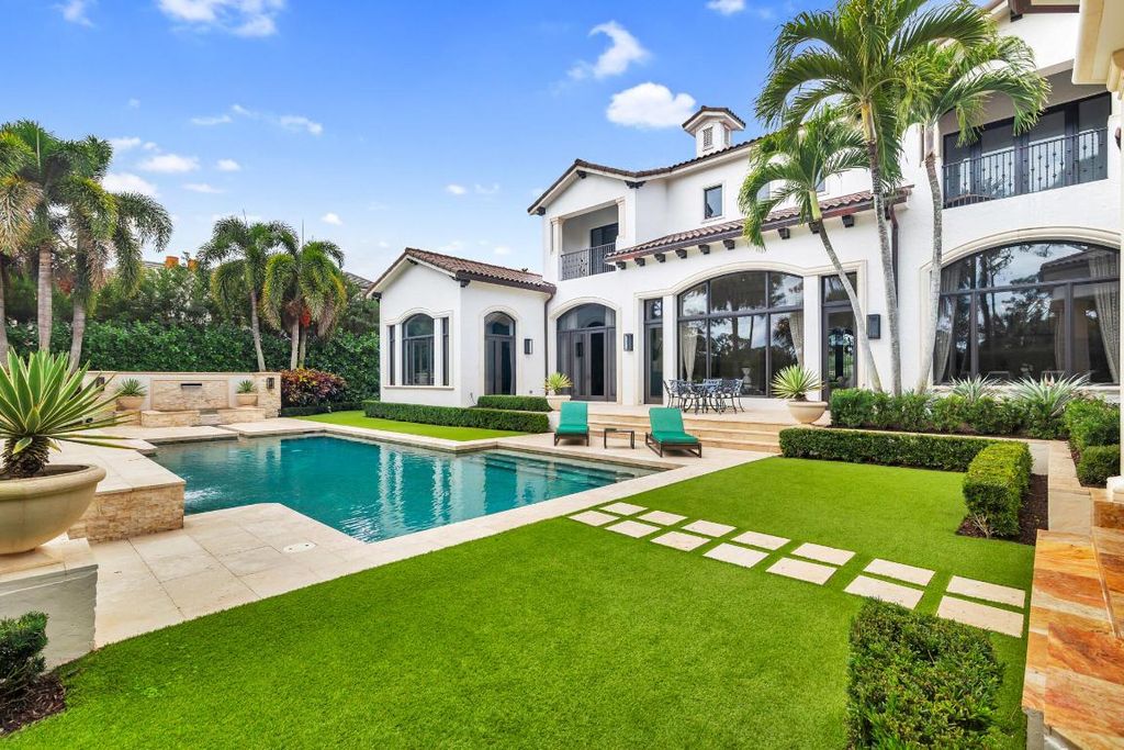 Photo of 135 W Bears Club Drive, Jupiter, FL 33477 (MLS # R11156076)