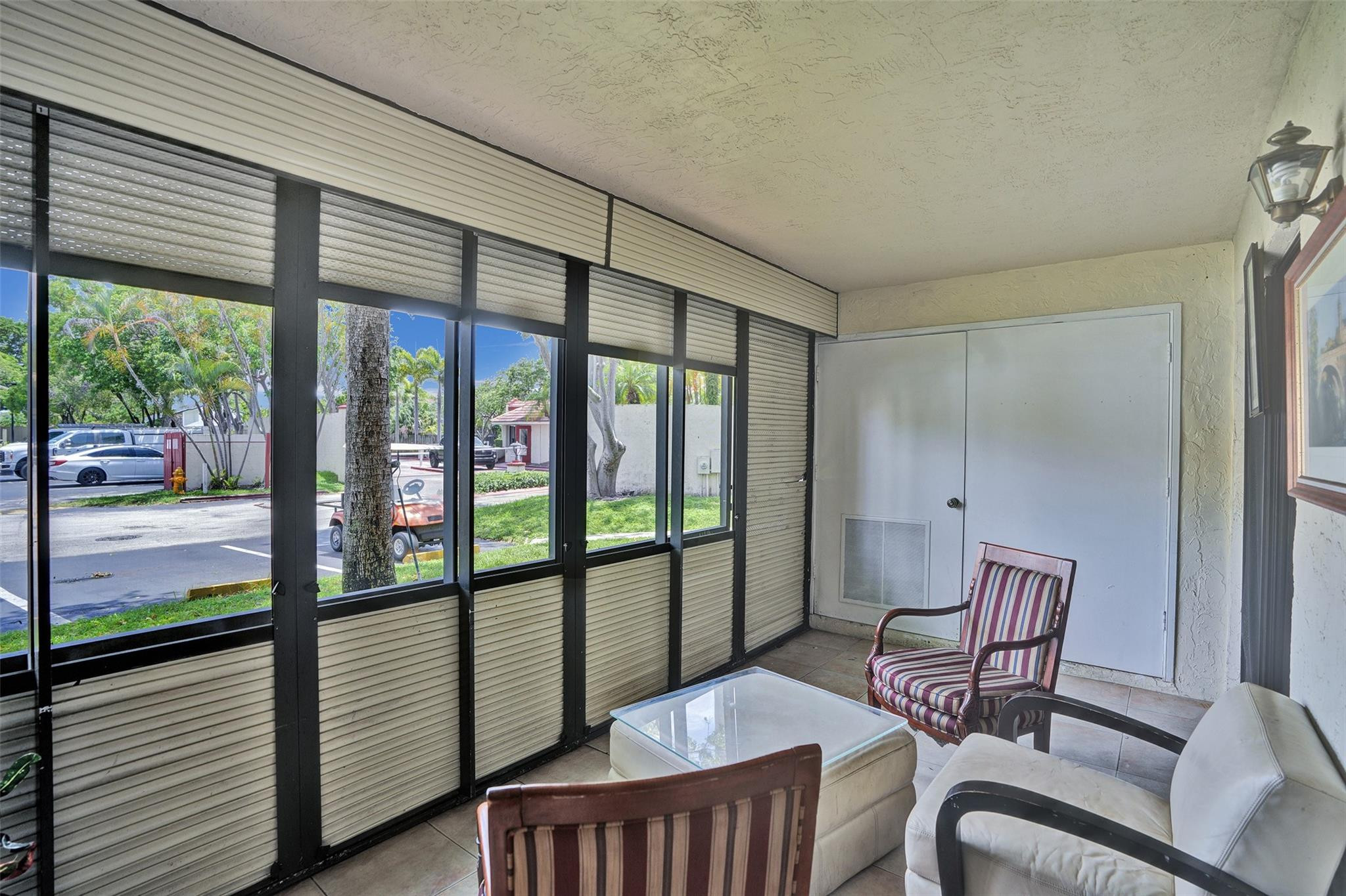 Quatraine - Residential