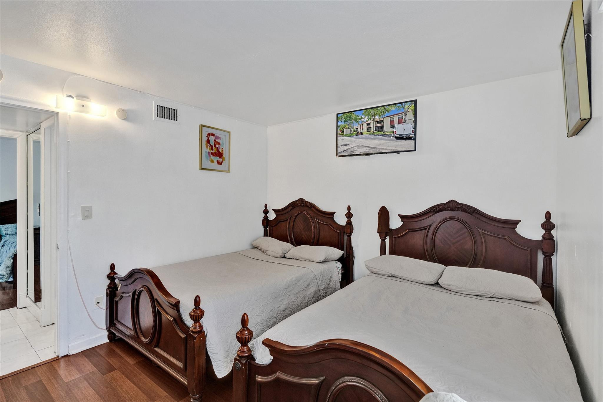 Quatraine - Residential