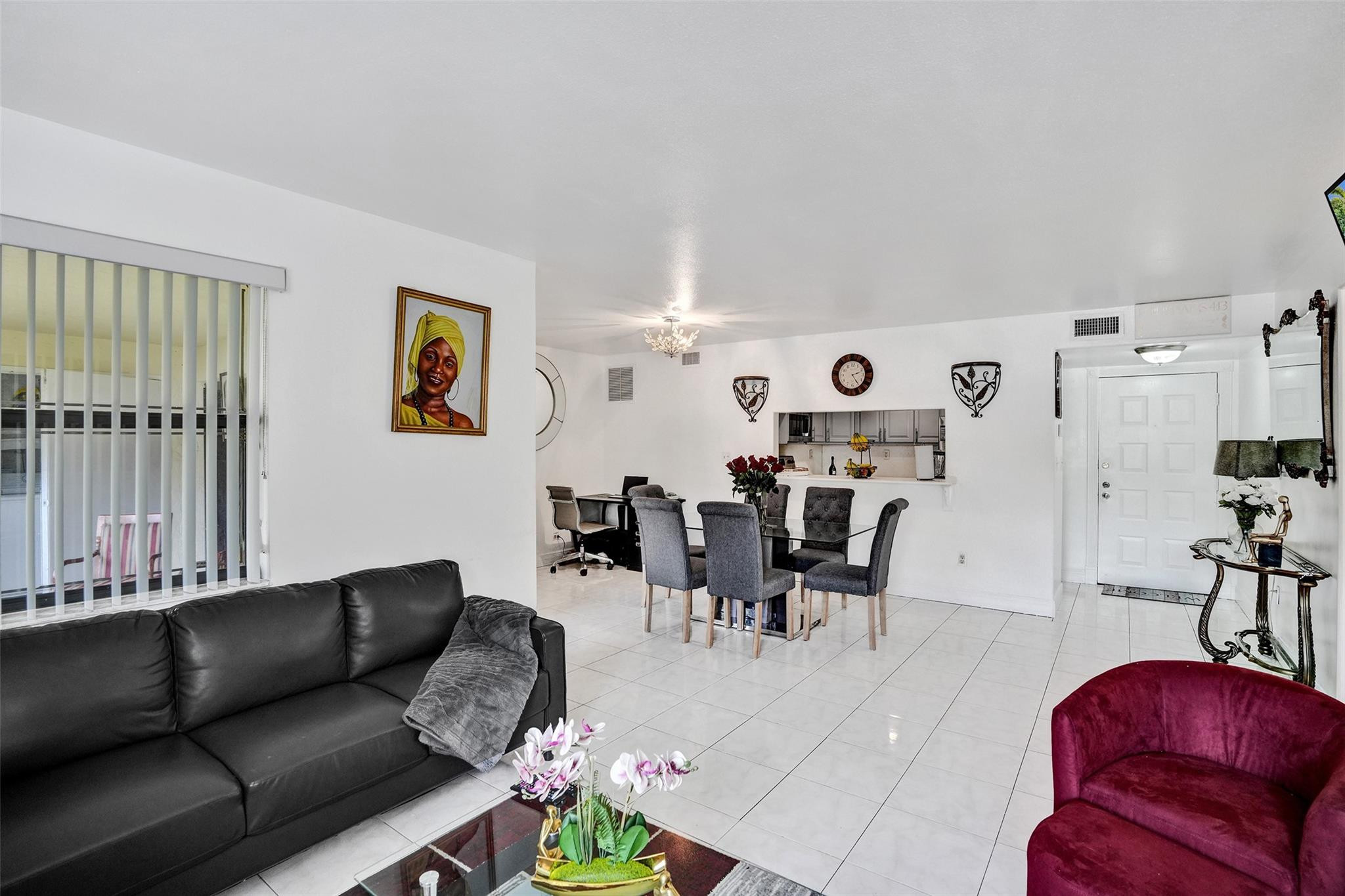 Quatraine - Residential