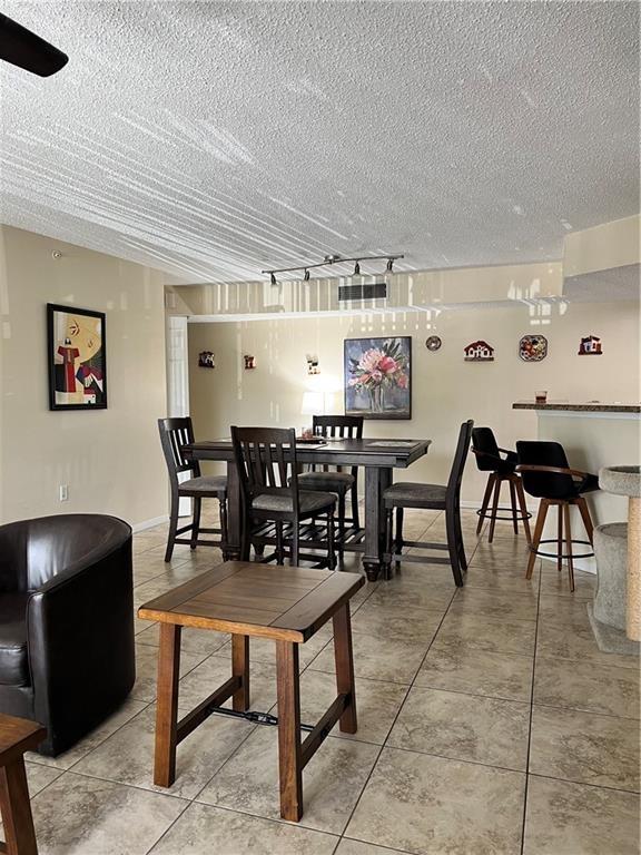 5065 Wiles Rd 203
