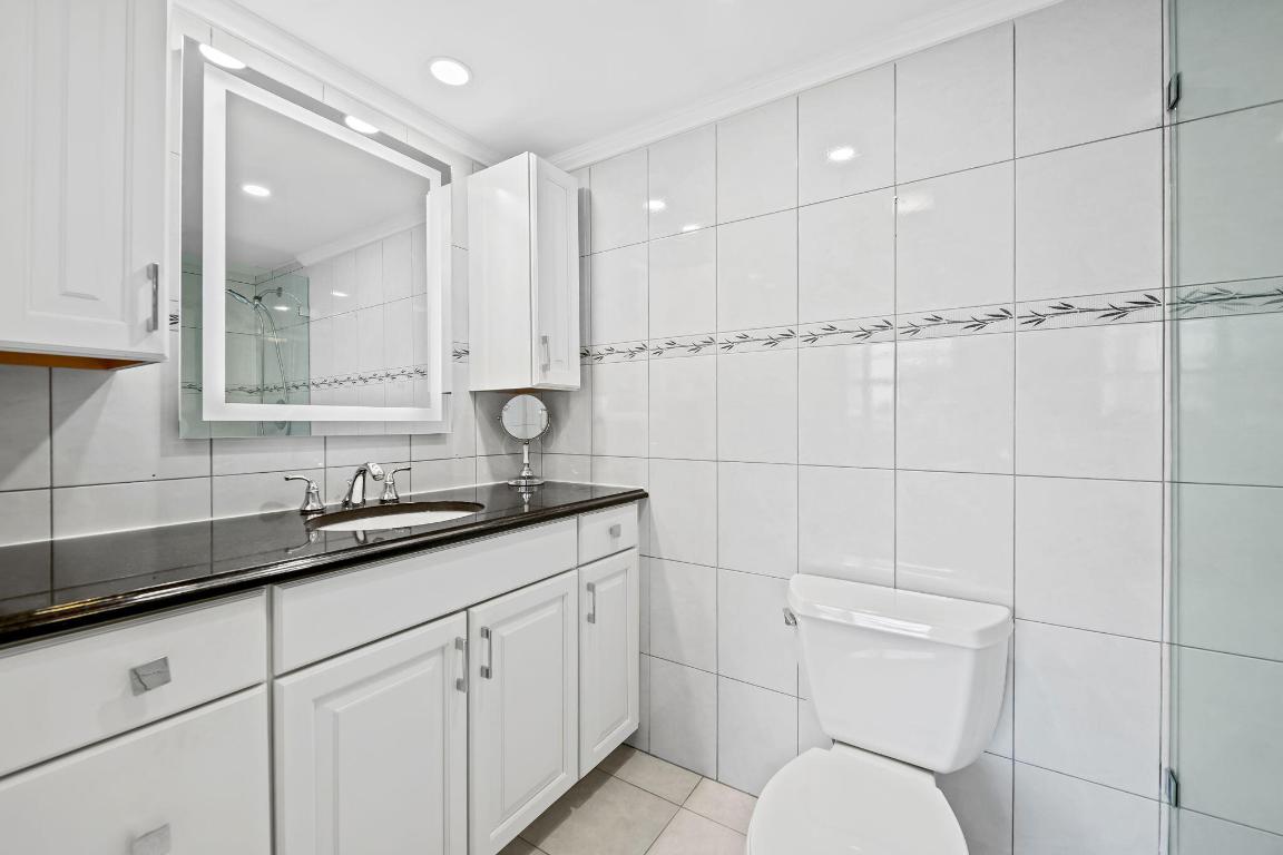 MEADOWBROOK LAKES VIEW - Residential