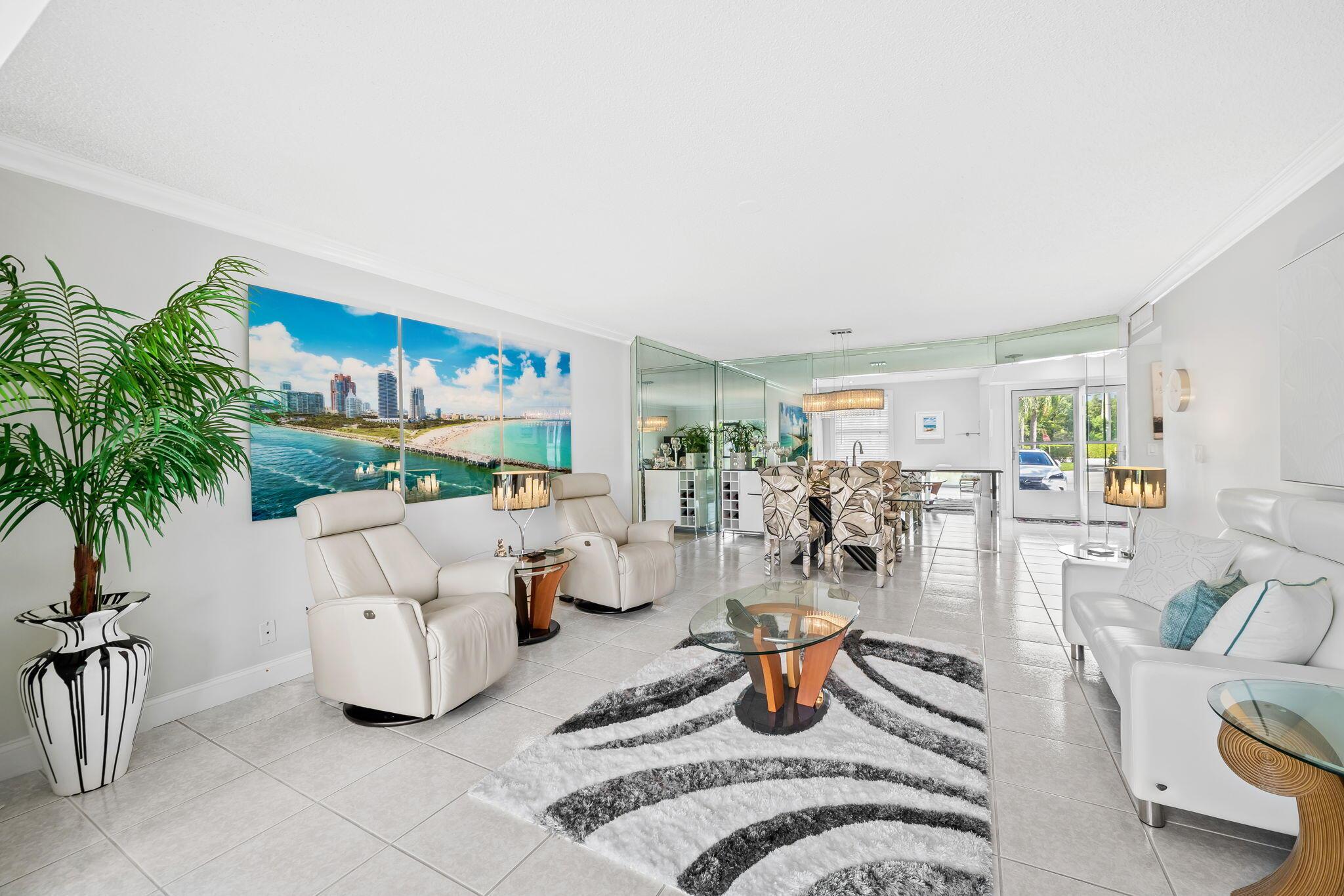 MEADOWBROOK LAKES VIEW - Residential