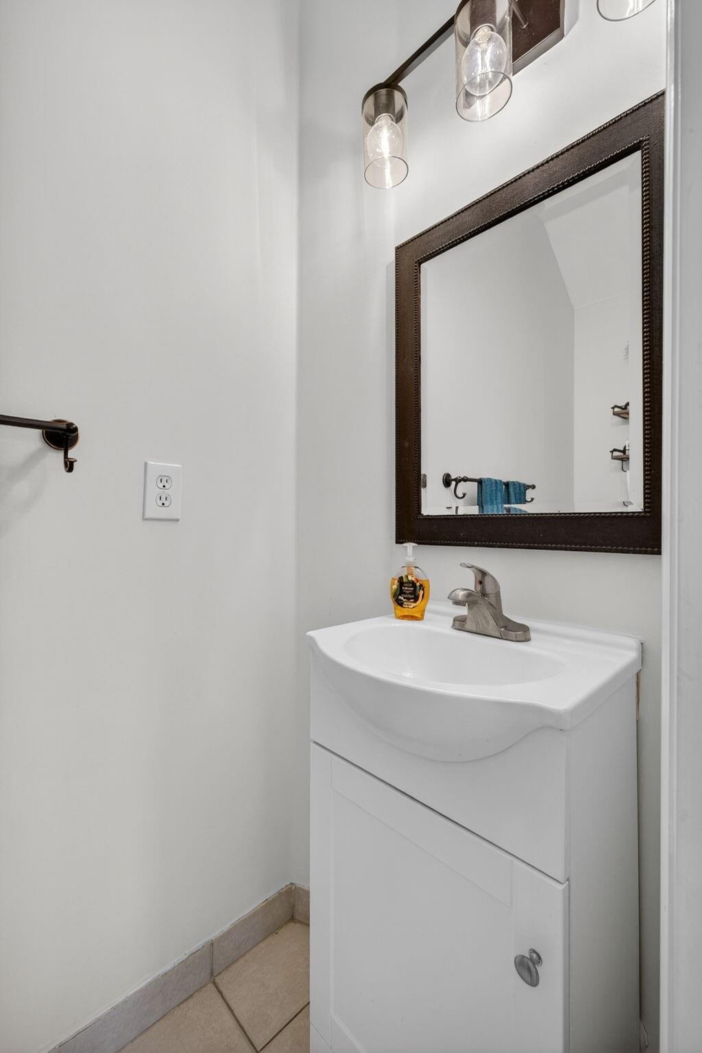 BANYAN TRAILS - Residential