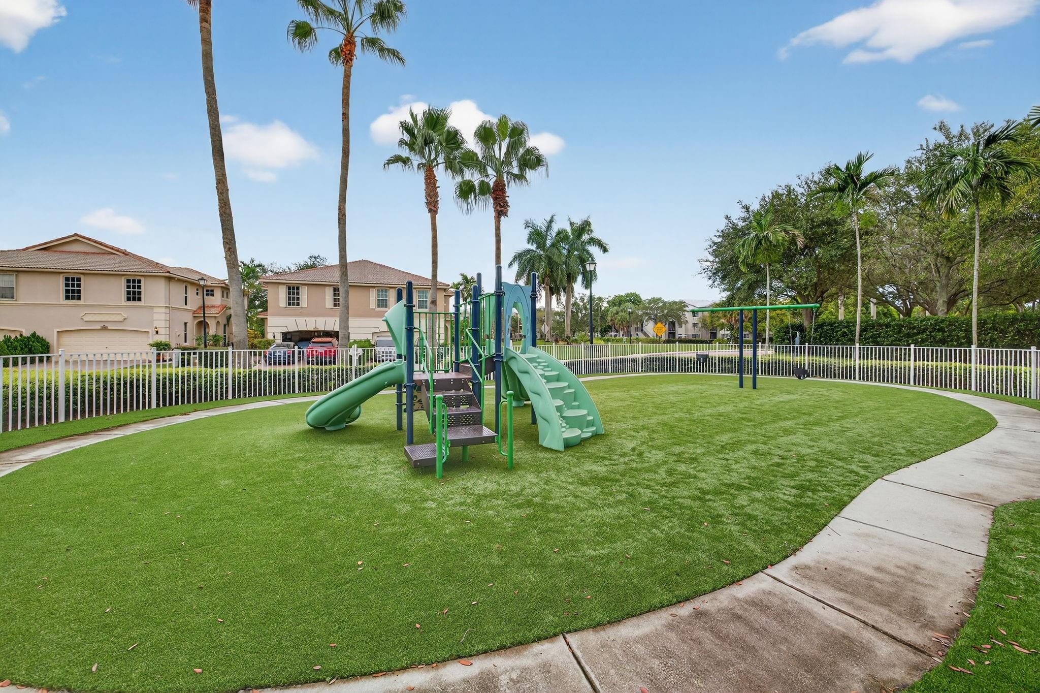 BANYAN TRAILS - Residential