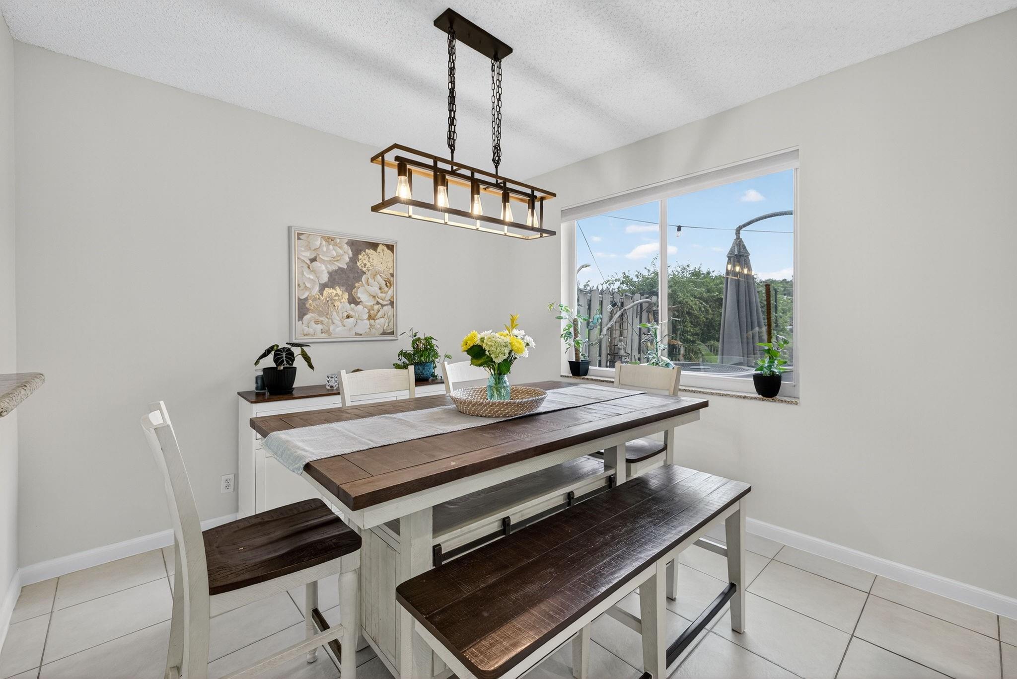 BANYAN TRAILS - Residential