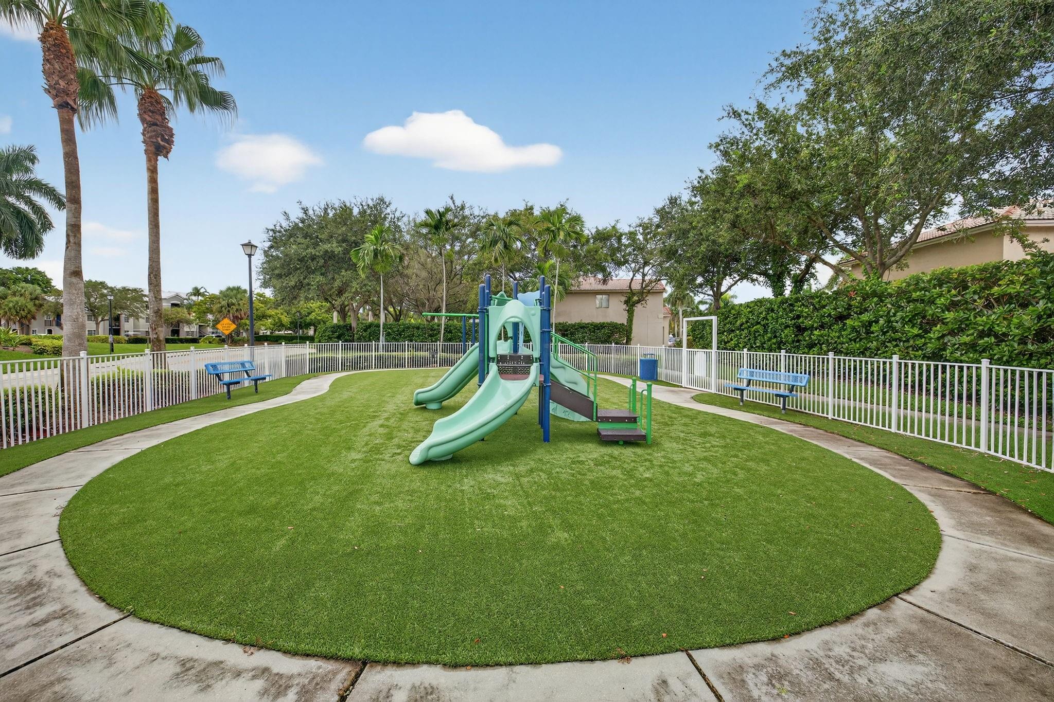 BANYAN TRAILS - Residential