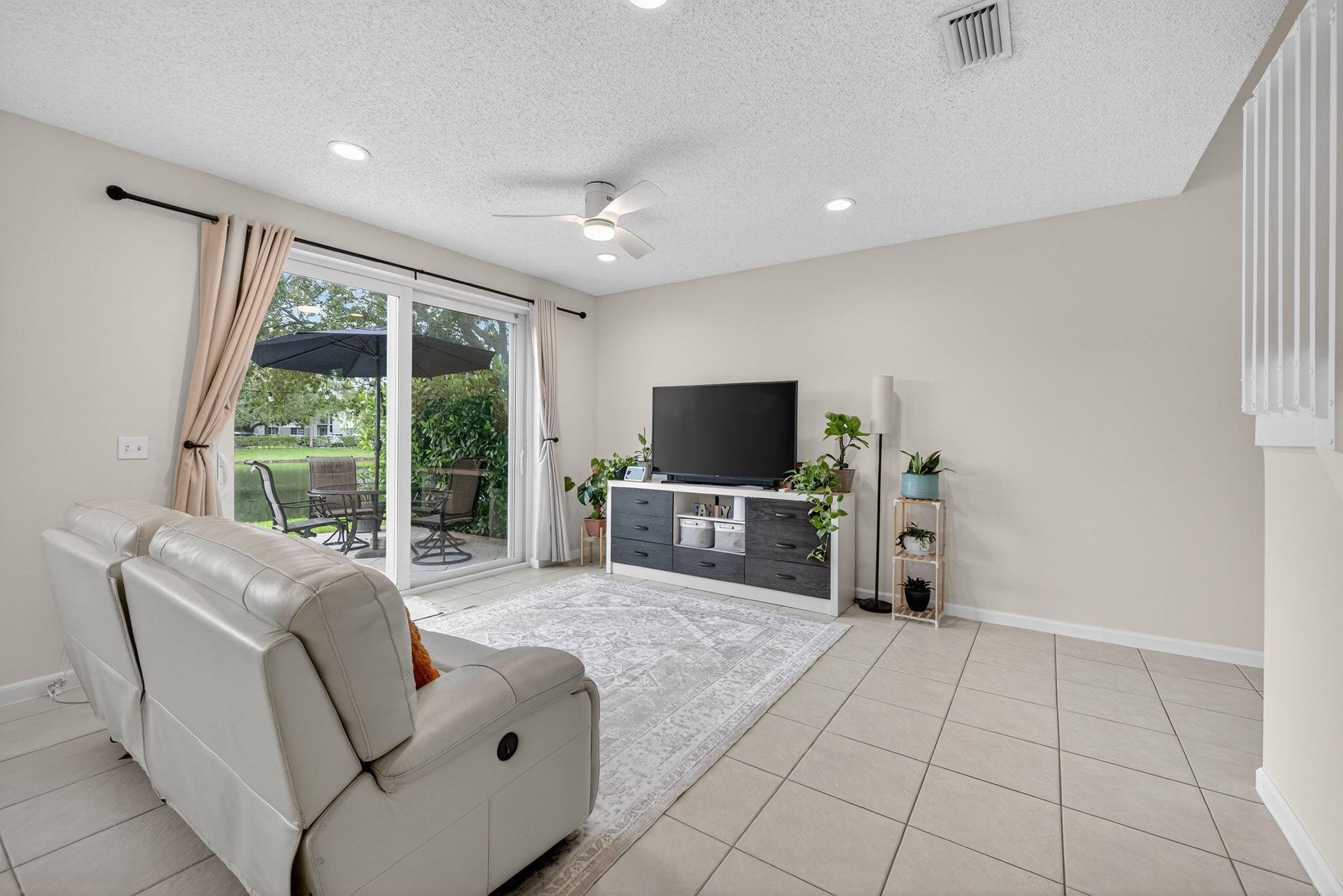 BANYAN TRAILS - Residential