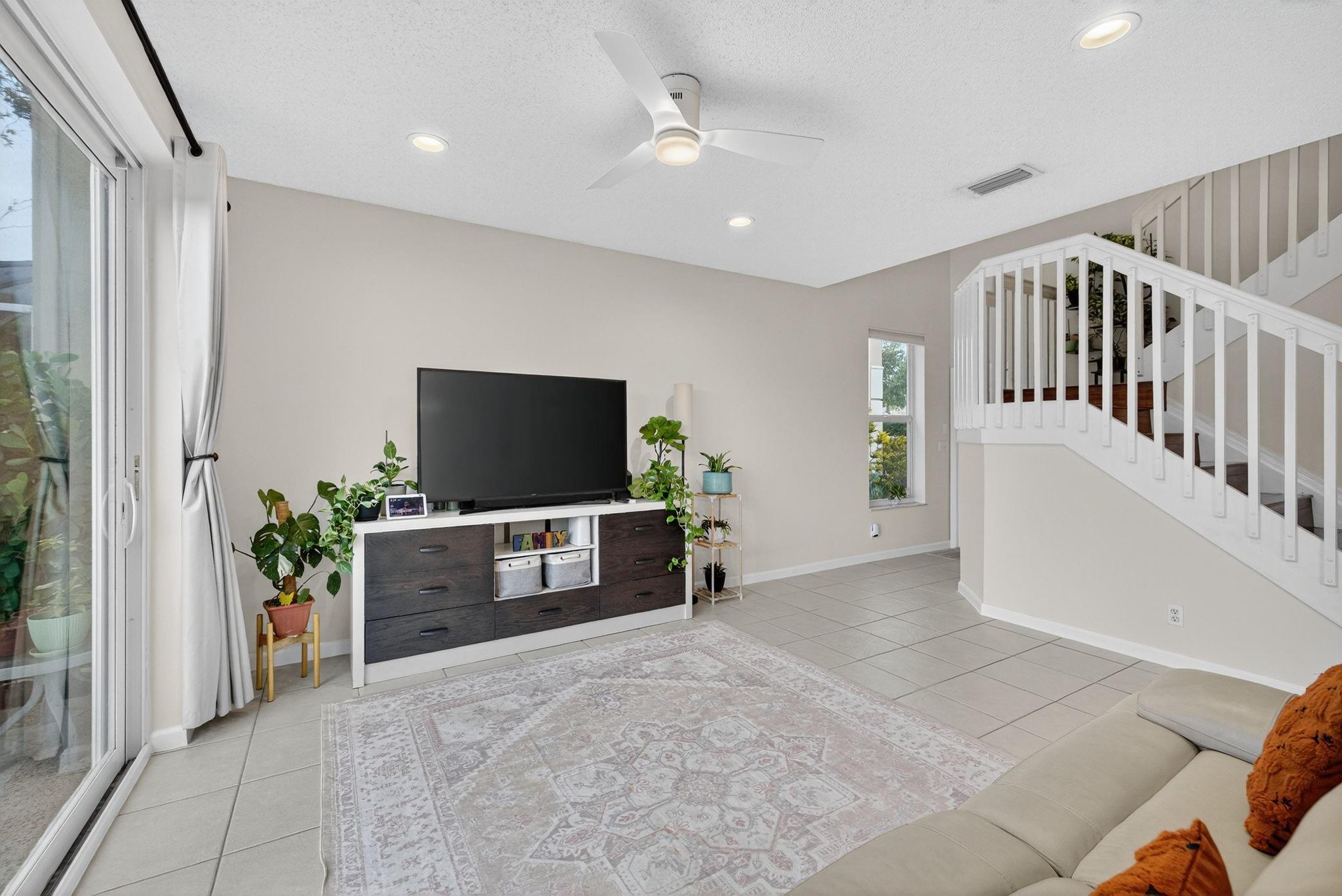 BANYAN TRAILS - Residential