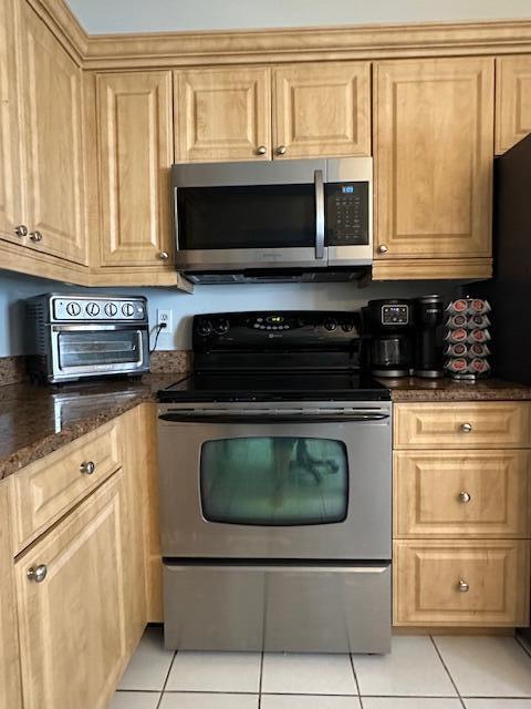 WHISPER WALK SEC D CONDO - Residential