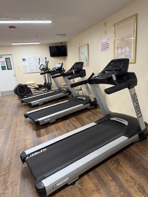 WHISPER WALK SEC D CONDO - Residential