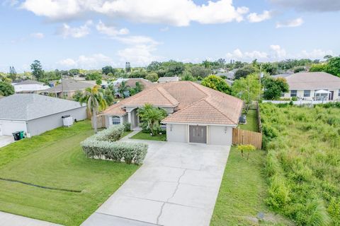 A home in Port St Lucie