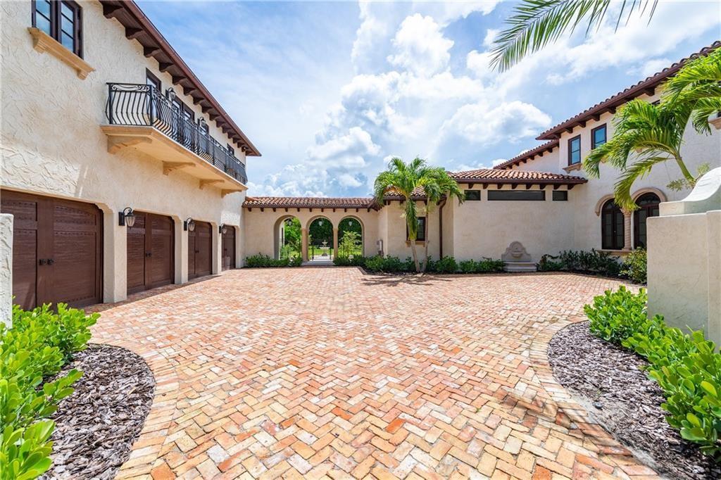 SUNSHINE RANCHES - Residential