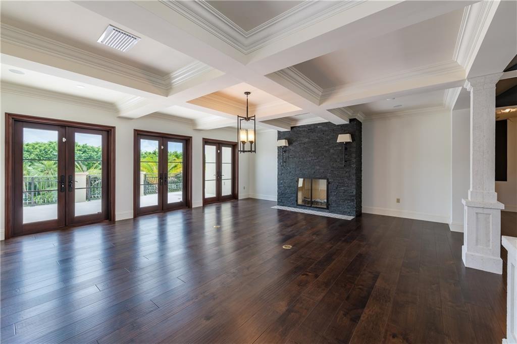 SUNSHINE RANCHES - Residential