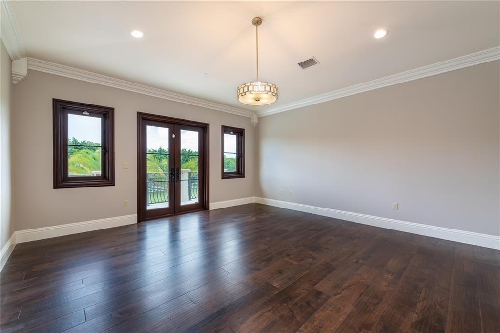 SUNSHINE RANCHES - Residential