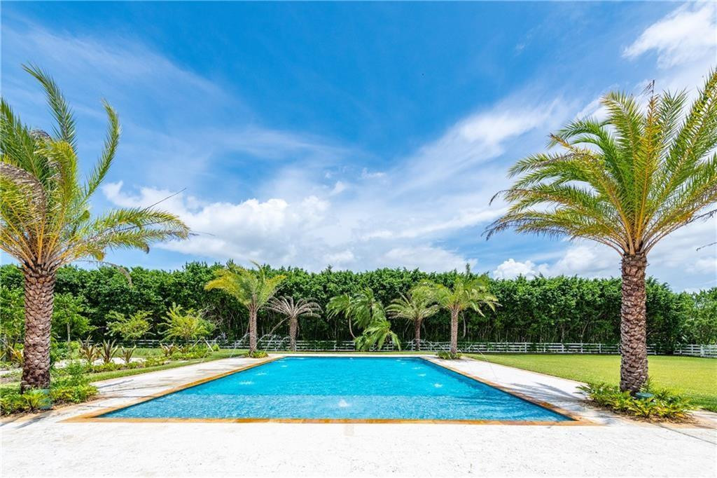 SUNSHINE RANCHES - Residential