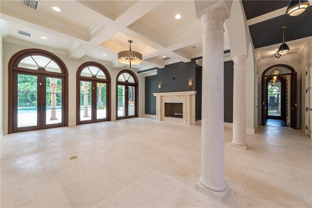 SUNSHINE RANCHES - Residential