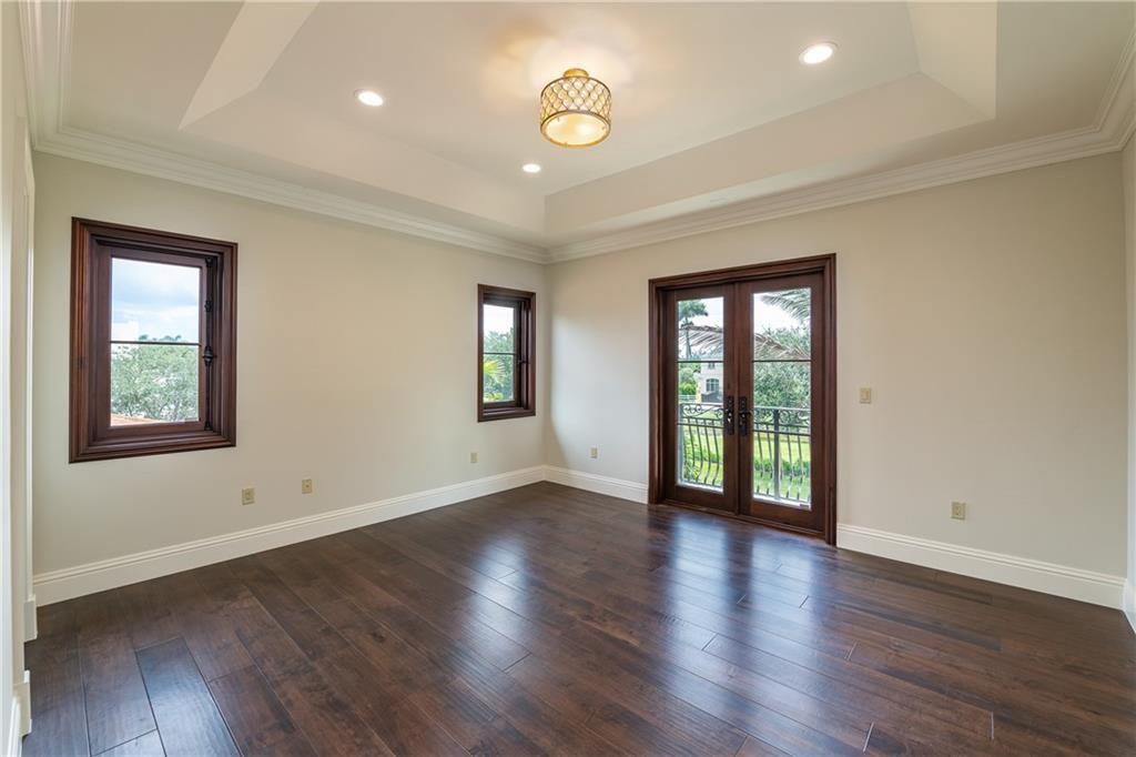 SUNSHINE RANCHES - Residential