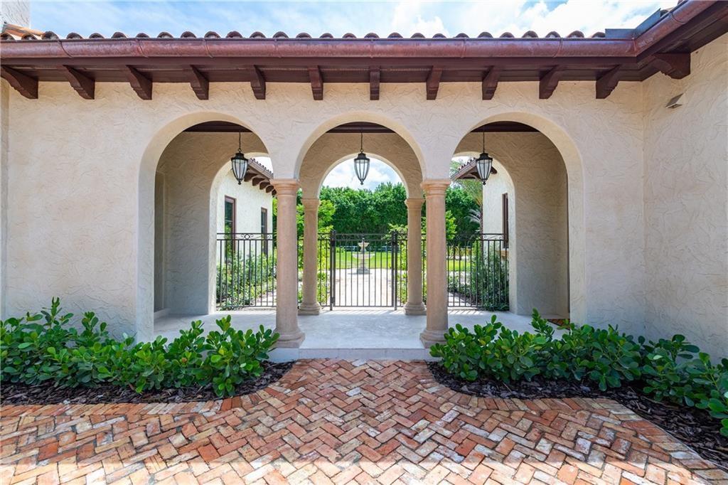 SUNSHINE RANCHES - Residential