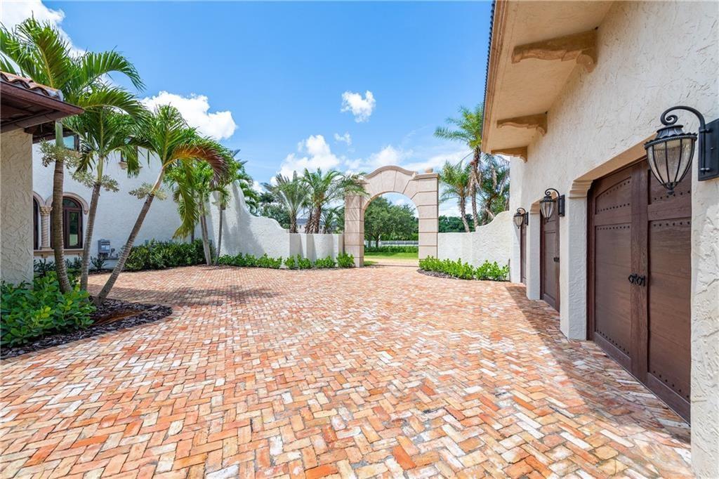 SUNSHINE RANCHES - Residential