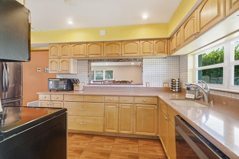 Tiny photo for 4501 E COUNTRY CLUB Circle, Plantation, FL 33317 (MLS # B26085881)