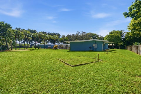 Tiny photo for 4501 E COUNTRY CLUB Circle, Plantation, FL 33317 (MLS # B26085881)
