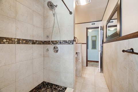 Tiny photo for 4501 E COUNTRY CLUB Circle, Plantation, FL 33317 (MLS # B26085881)