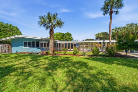Tiny photo for 4501 E COUNTRY CLUB Circle, Plantation, FL 33317 (MLS # B26085881)