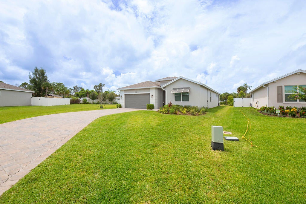 5788 SE SKYBLUE Circle