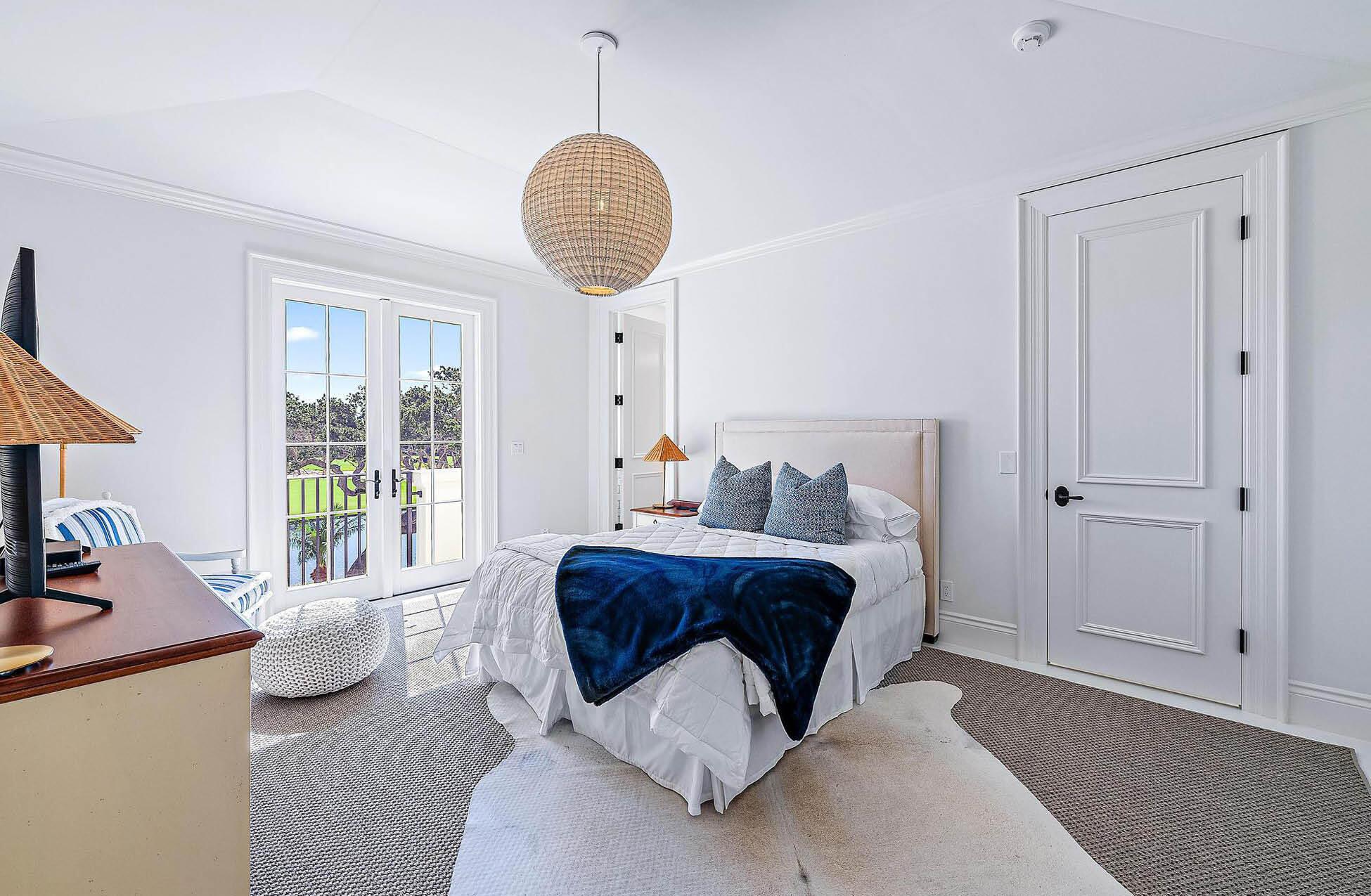 OLD PORT VILLAGE 1 - Residential