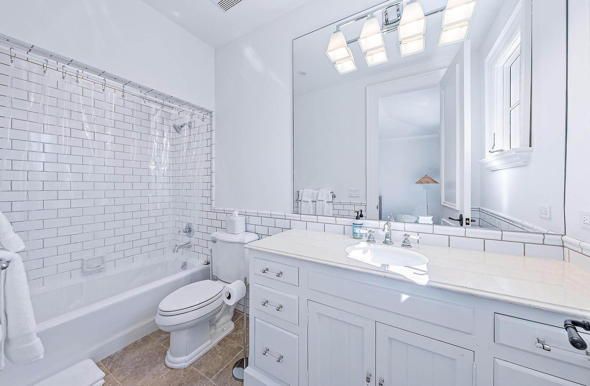 OLD PORT VILLAGE 1 - Residential