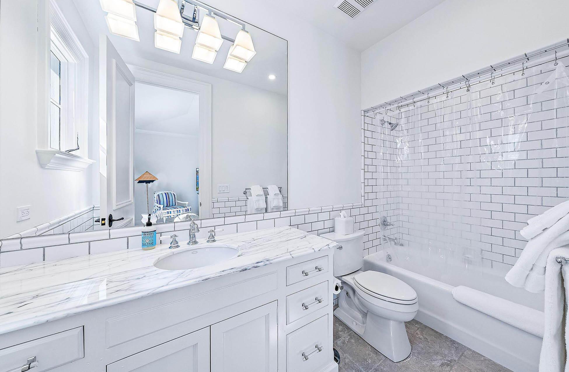 OLD PORT VILLAGE 1 - Residential