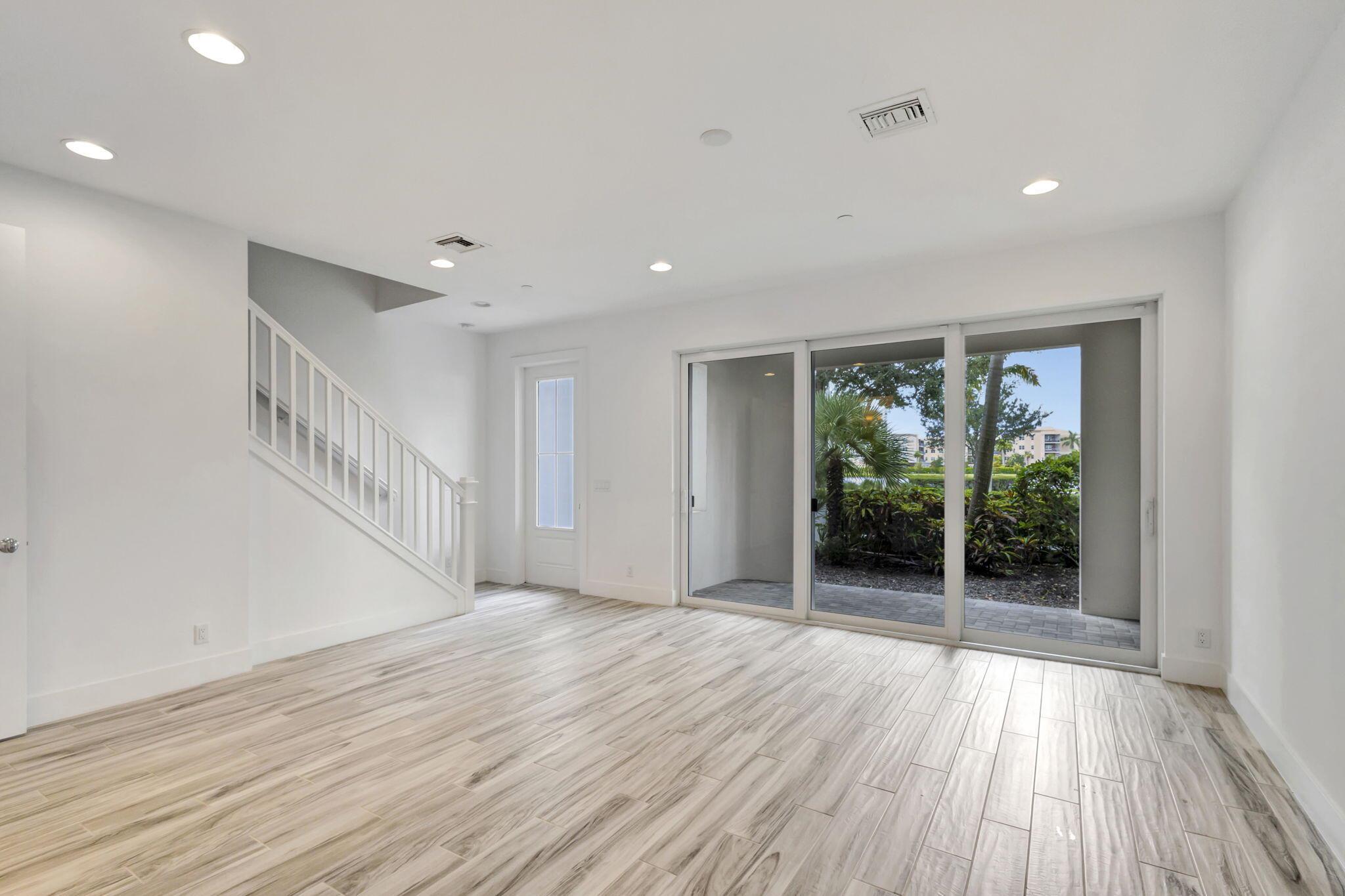 13392 Alton Road