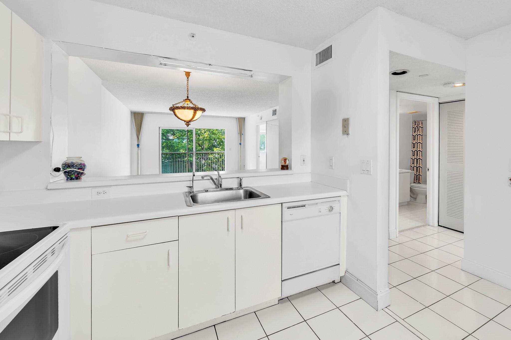 Weldon Condo K - Residential Lease