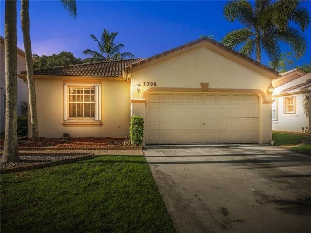 Photo of 7708 Rockport Cir, Lake Worth, FL 33467 (MLS # F10393260)