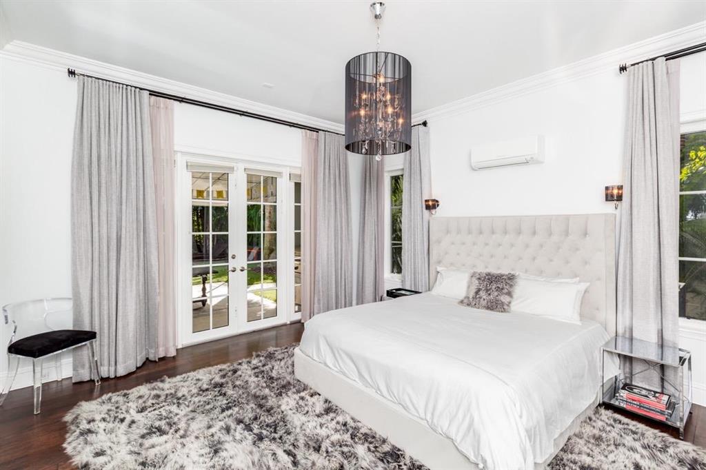 ROYAL PALM YACHT & COUNTR - Residential